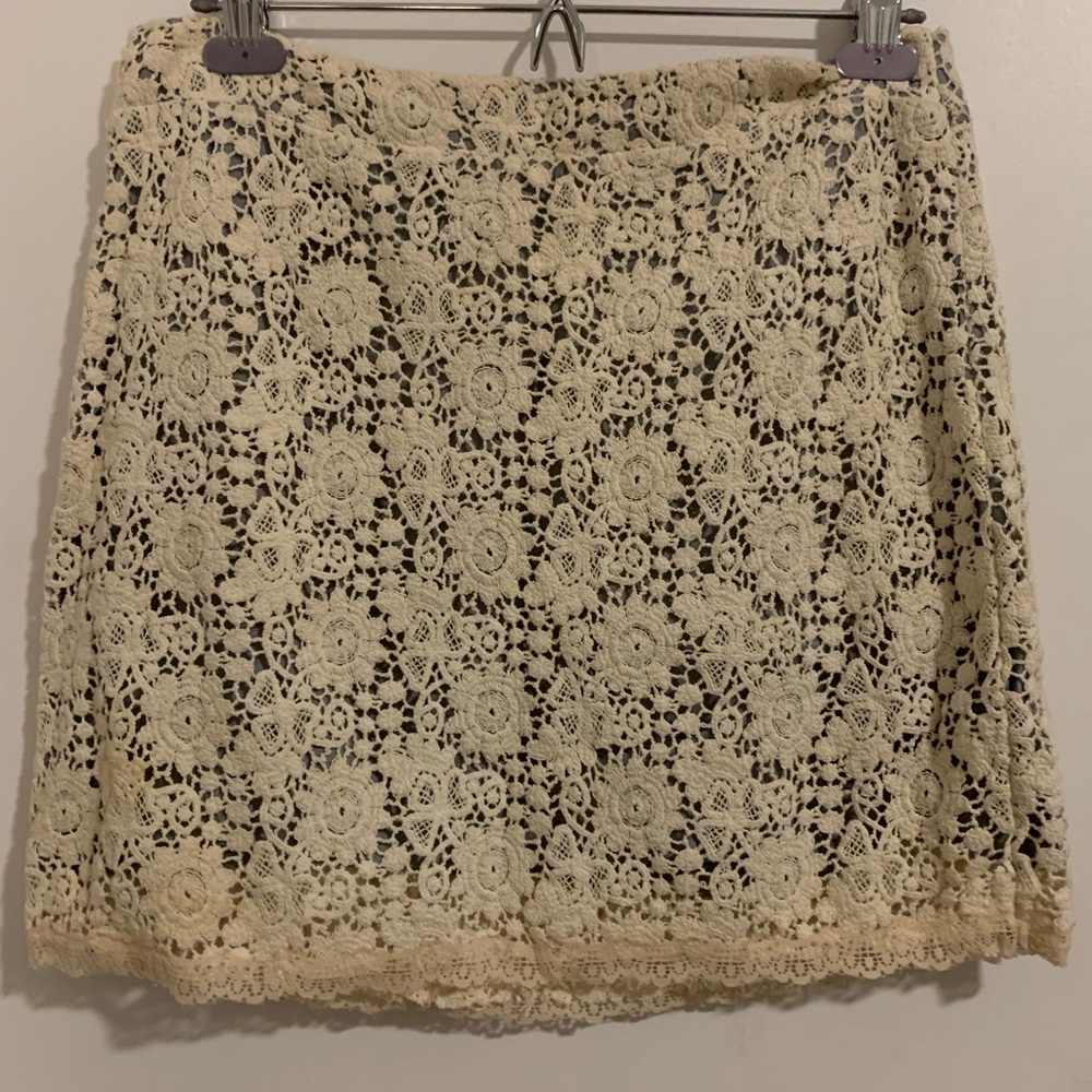 Elegant Cream Lace Kimchi Blue Skirt